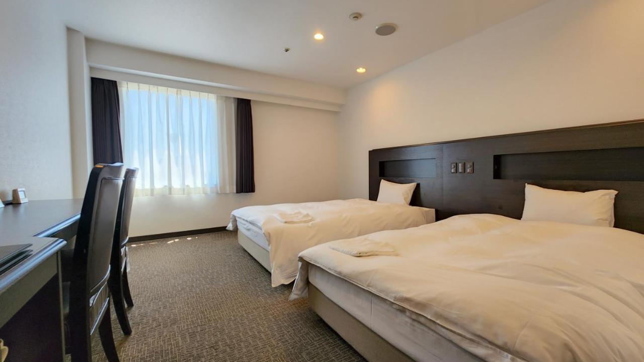 Platon Hotel Yokkaichi Exterior photo