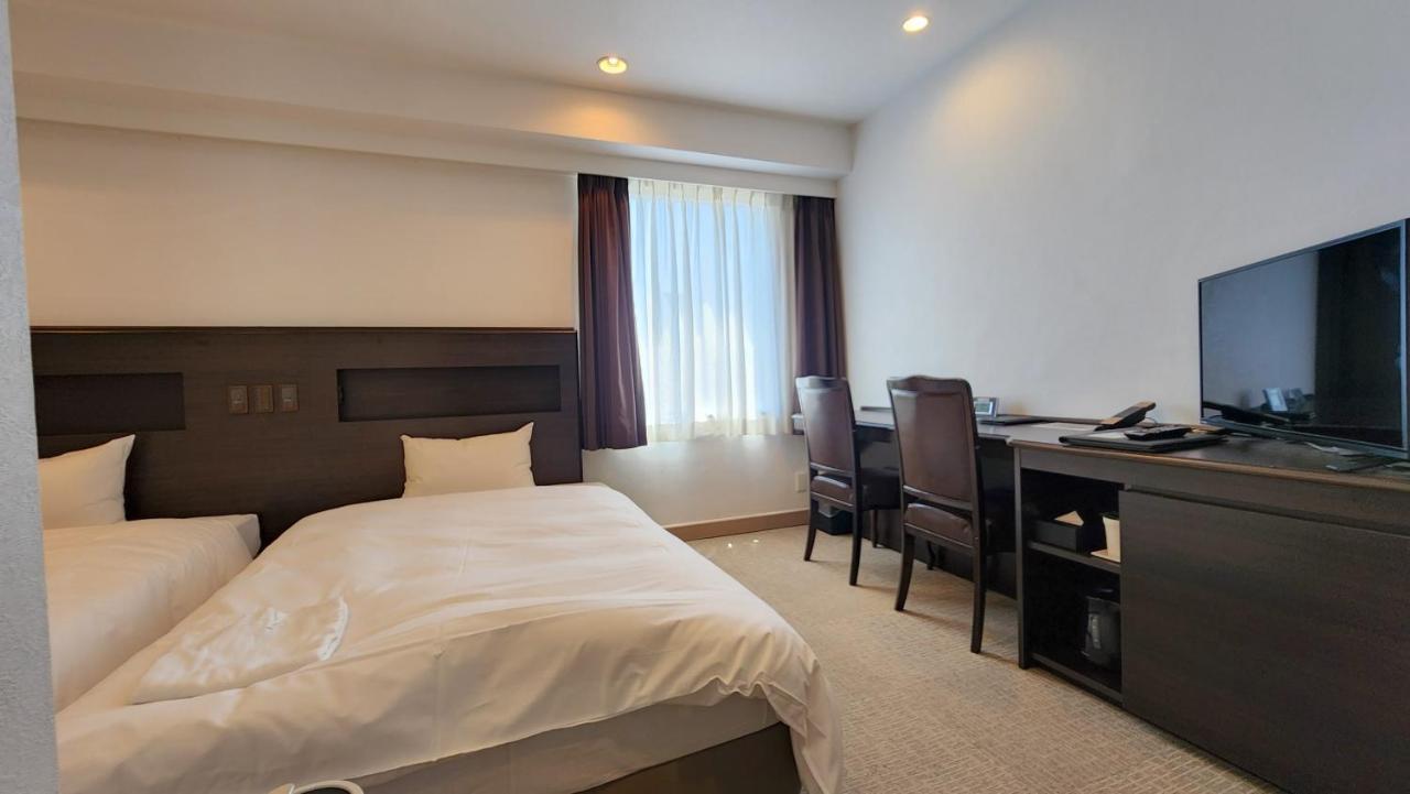Platon Hotel Yokkaichi Exterior photo